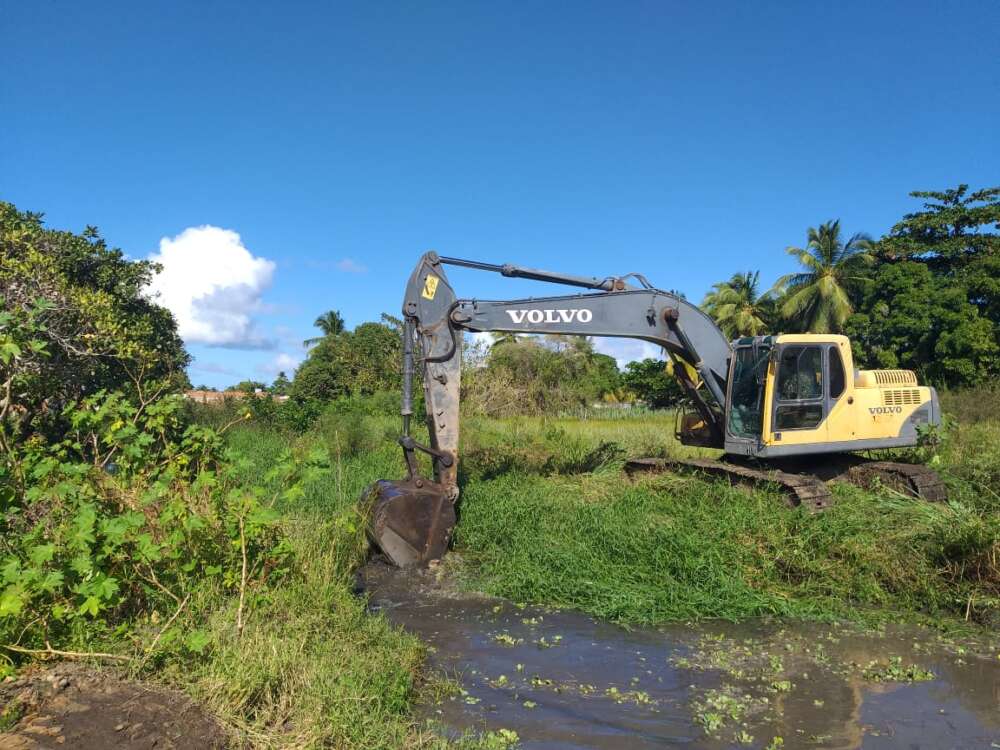 Prefeitura de São José realiza limpeza na população do Maruim