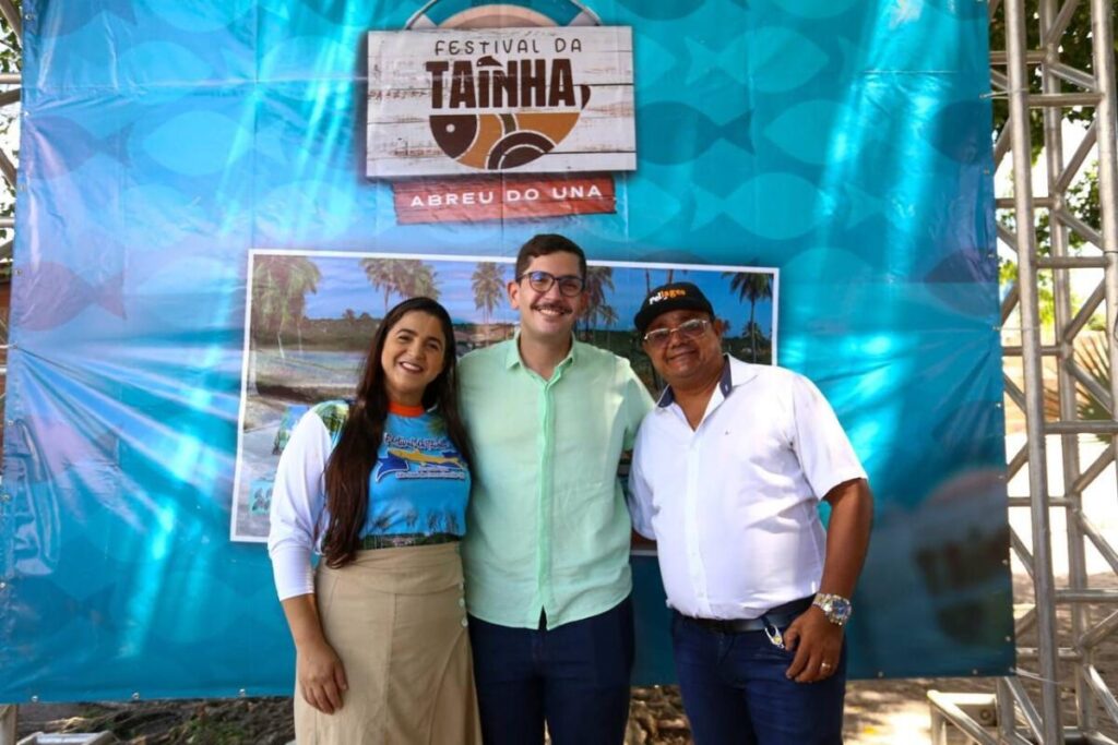 Eriberto Filho participa do Festival da Tainha em São José da Coroa Grande junto ao prefeito Pel Lages