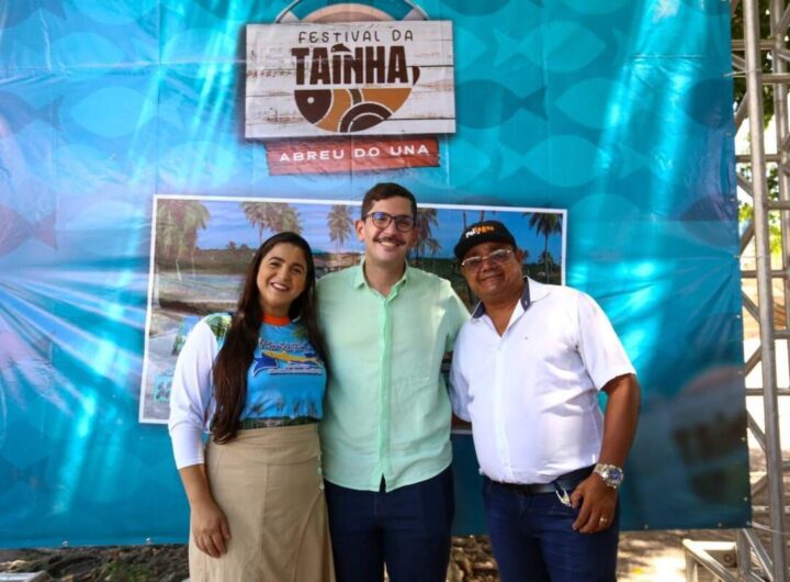 Eriberto Filho participa do Festival da Tainha em São José da Coroa Grande junto ao prefeito Pel Lages